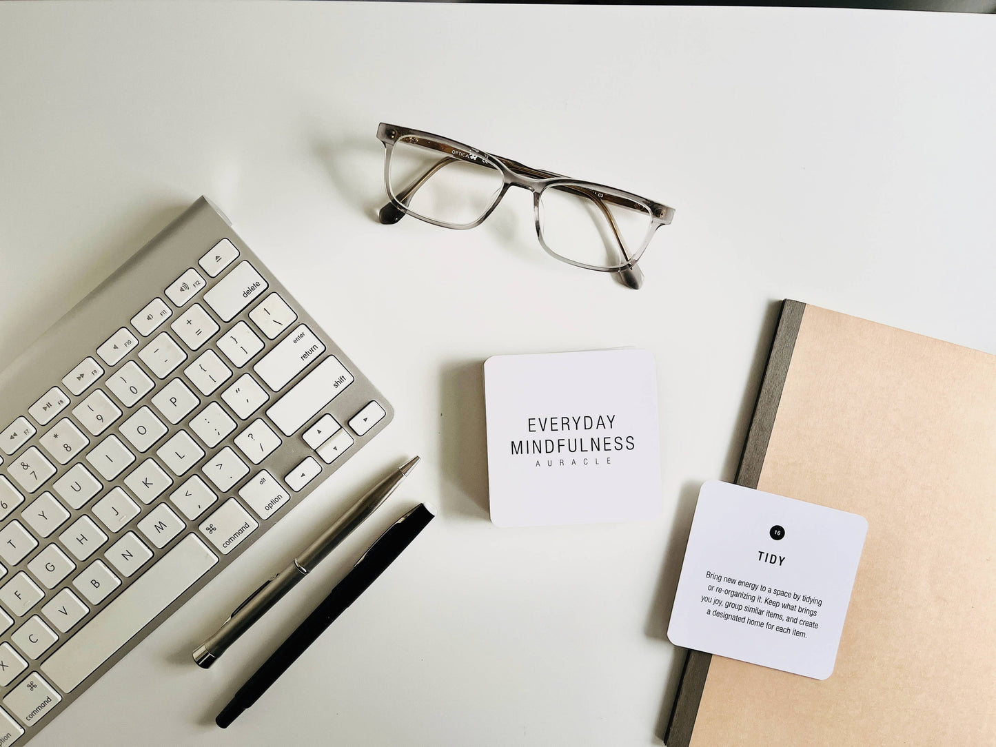 AURA BODY+HOME - Everyday Mindfulness Auracle: A 30-Card Deck