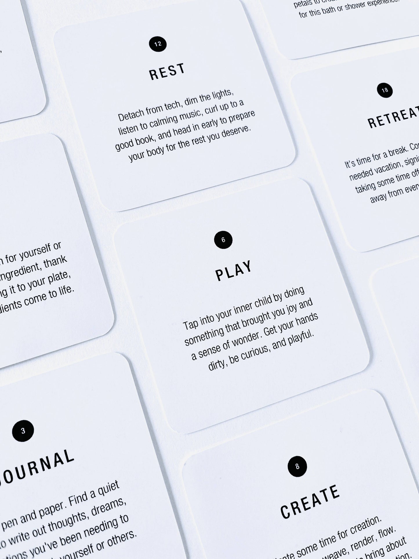 AURA BODY+HOME - Everyday Mindfulness Auracle: A 30-Card Deck